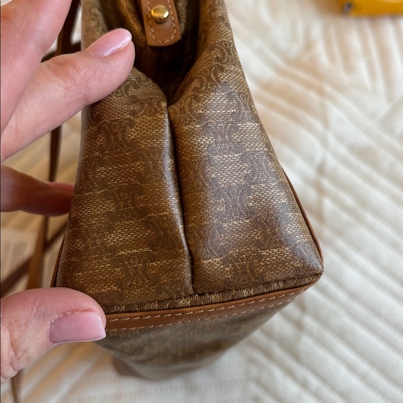 Celine Tan Shoulder Bag - Picture 14 of 14